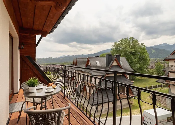 Premium s Salwatorianska Mountain View By Renters Prestige